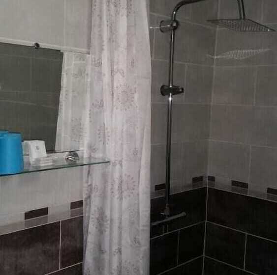 Отель Terminus Fontainebleau Avon