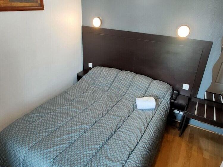 Отель Terminus Fontainebleau Avon