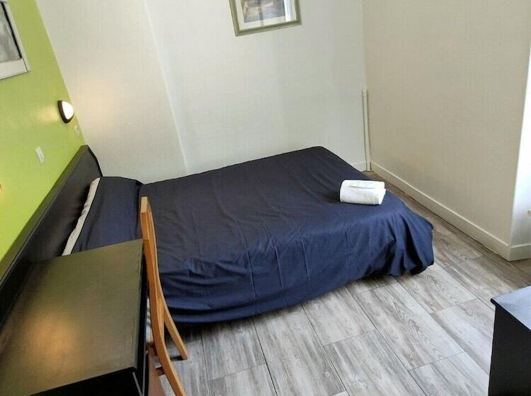 Отель Terminus Fontainebleau Avon