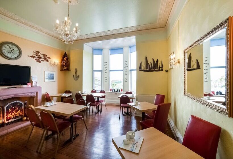 هتل The Commodore