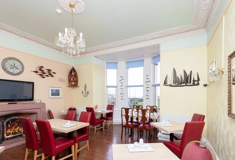 هتل The Commodore