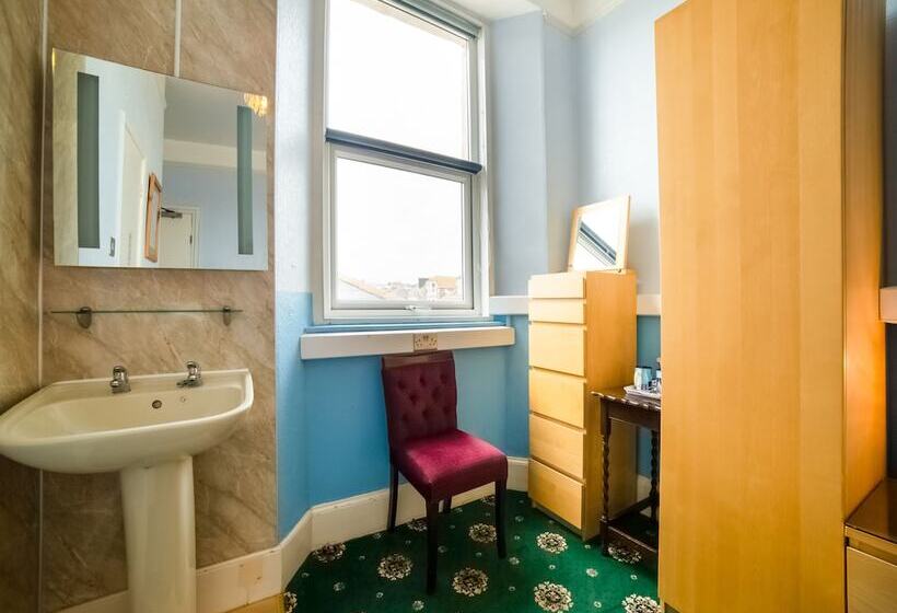 هتل The Commodore