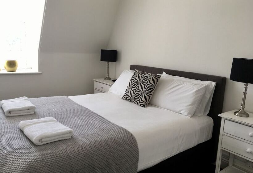 Grand Hotel Healesville