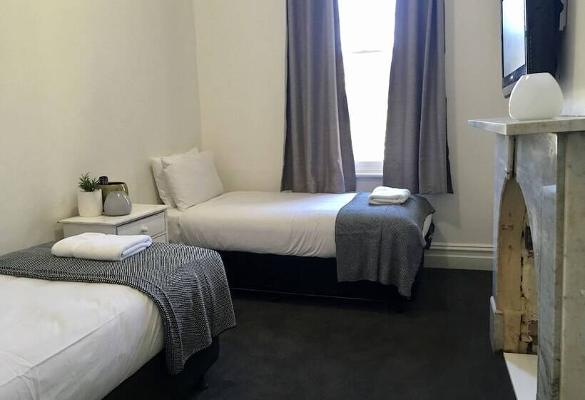 Grand Hotel Healesville