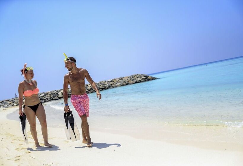 Triton Beach Hotel & Spa