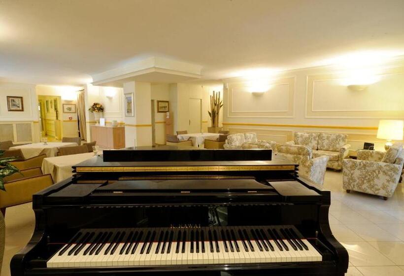 酒店 Villa Ida Family Wellness