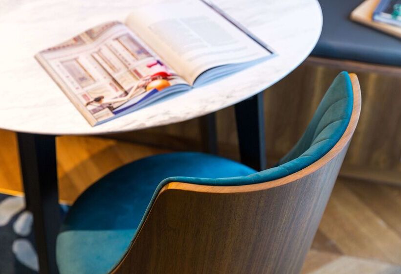 West Hotel Sydney, Curio Collection By Hilton