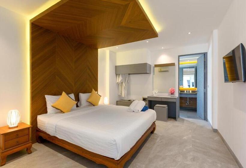 Karon Beach Pool Villa Sha Extra Plus