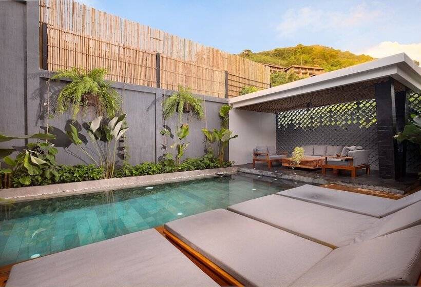 Karon Beach Pool Villa Sha Extra Plus