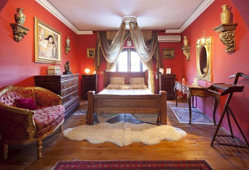 تختخواب و صبحانه Knights In Malta