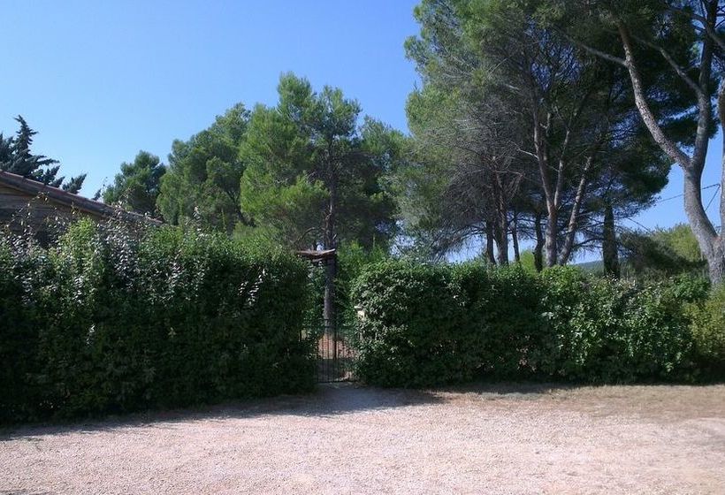 La Petite Maison Sous Les Pins