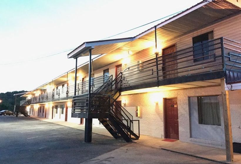 فندق على الطريق Lincoln Inn