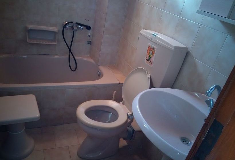 Пансион Ari Beach