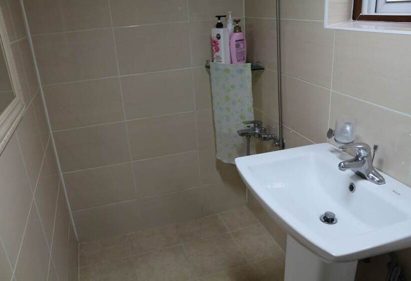 بنسيون Chiam Gotaek