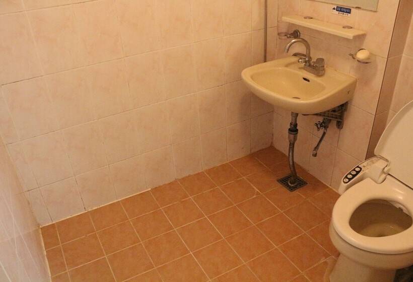 膳宿费 Chiam Gotaek