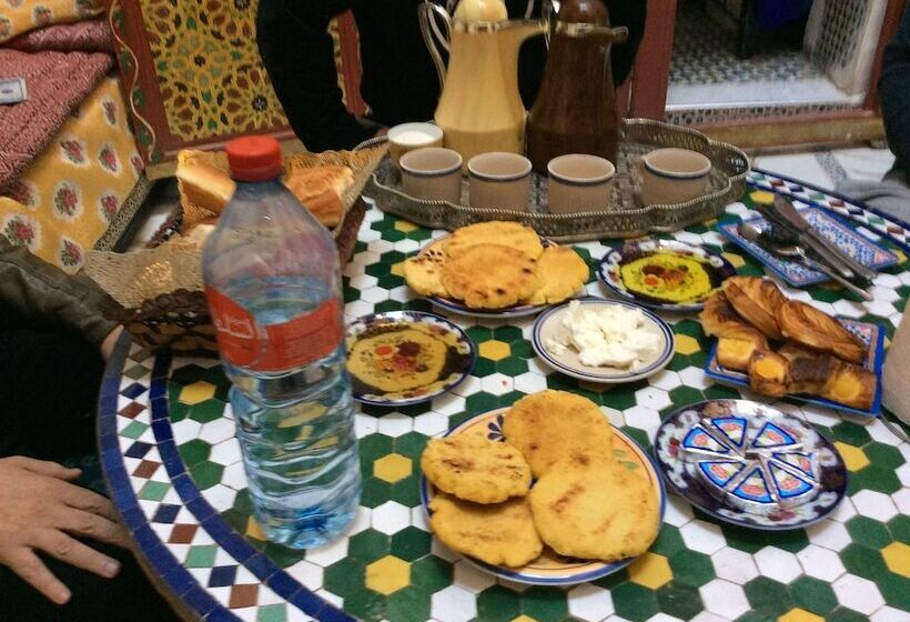 پانسیون Dar Rhimou