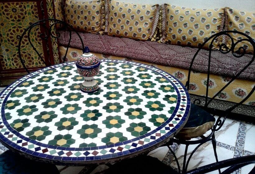 پانسیون Dar Rhimou