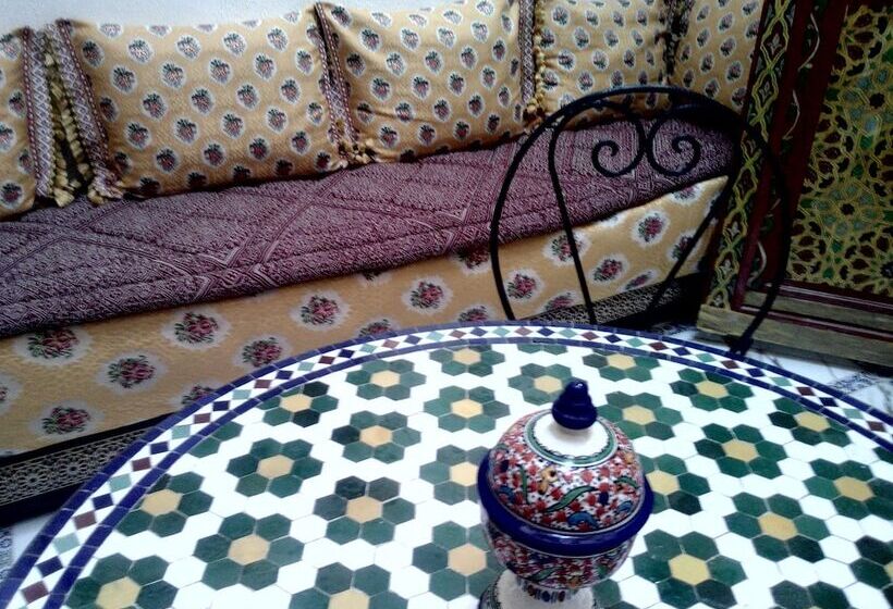 پانسیون Dar Rhimou