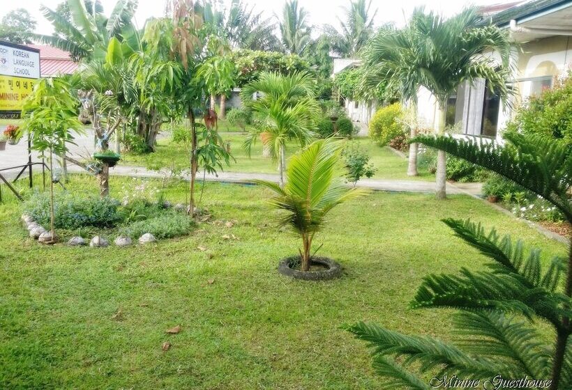 پانسیون Minine Guesthouse