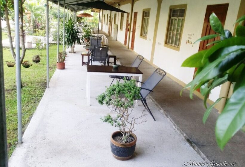 پانسیون Minine Guesthouse