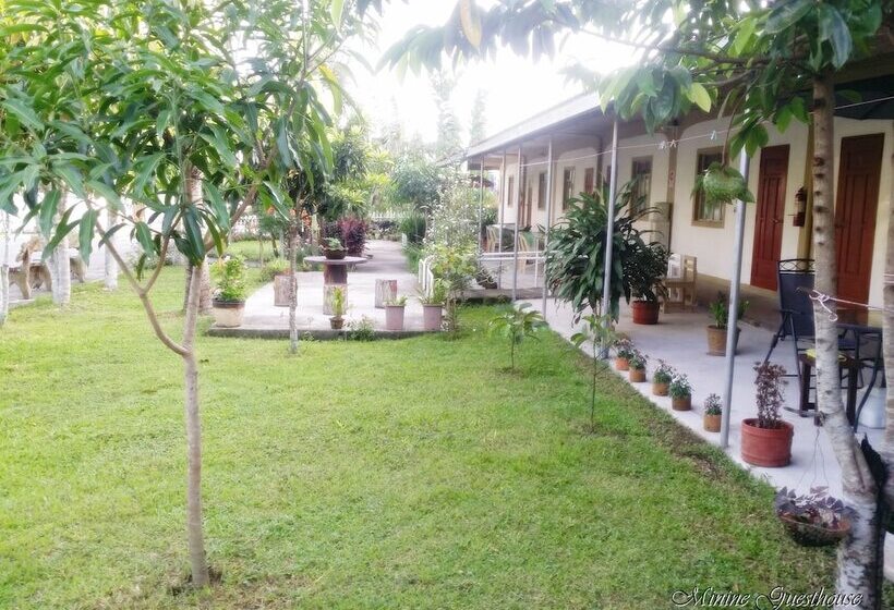 پانسیون Minine Guesthouse