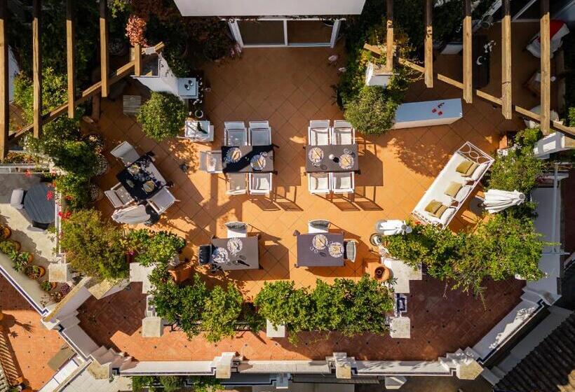 بنسيون Molo Luxury Suites Puerto Banus