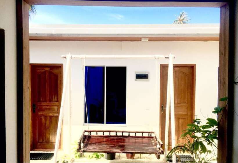 پانسیون Reyva Inn