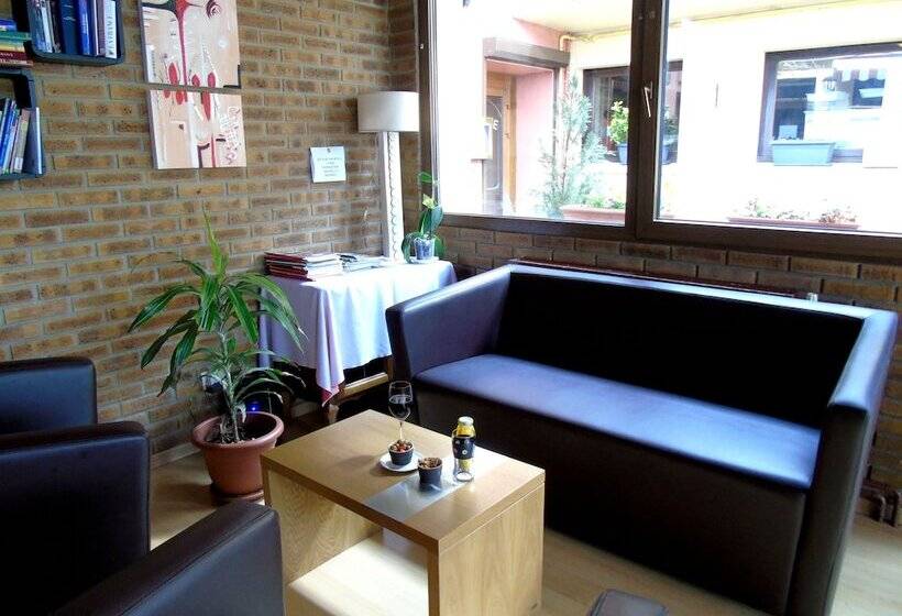 Общежитие Auberge Du Cheval Blanc Logis