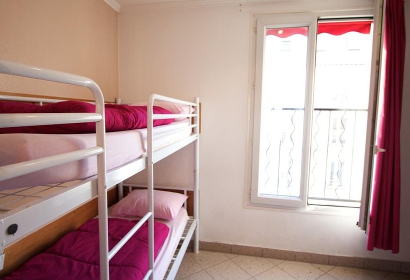 هاستل Auberge Internationale Des Jeunes