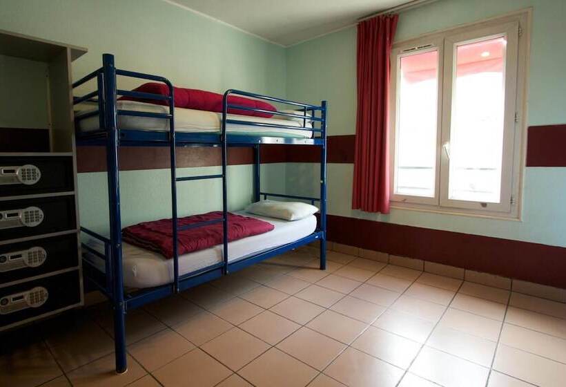 هاستل Auberge Internationale Des Jeunes
