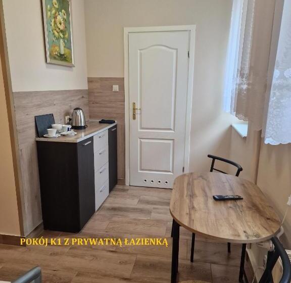 هاستل Centrum Noclegowe Ii