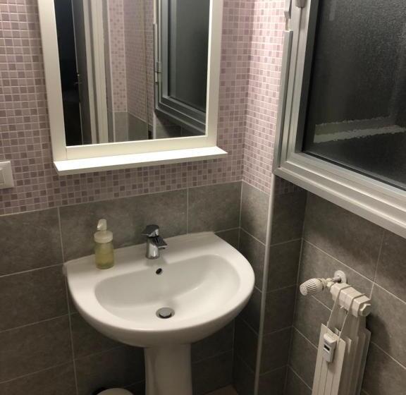 تختخواب و صبحانه Affittacamere Novoli