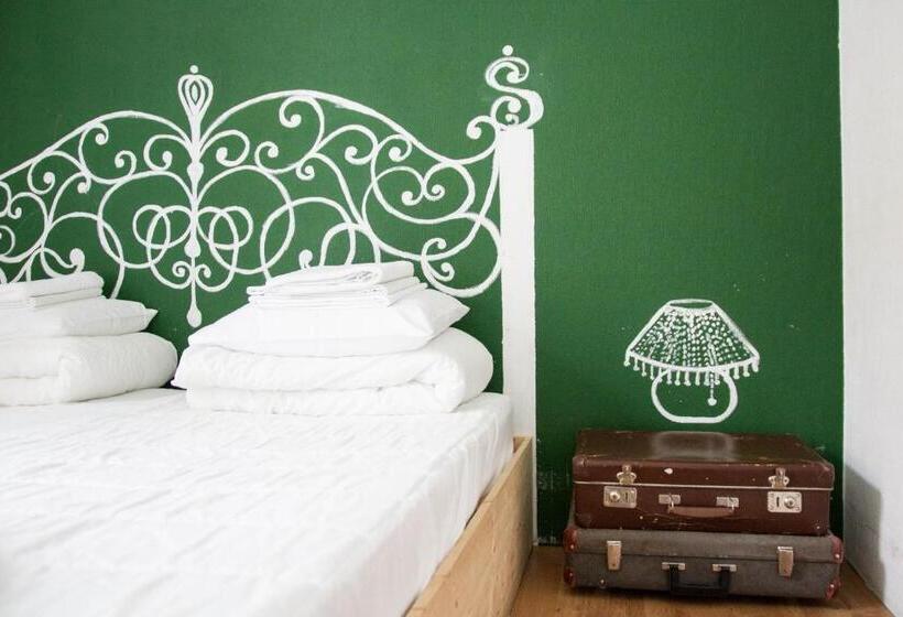 تختخواب و صبحانه Amber Private Rooms