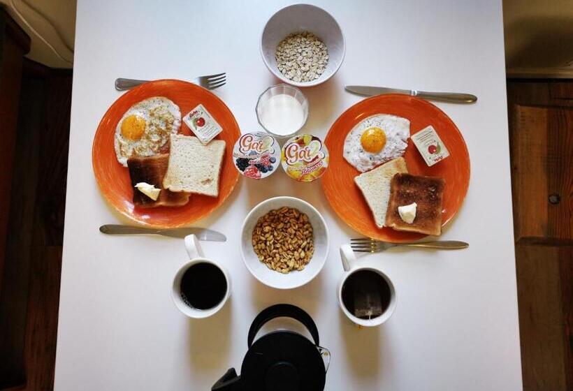 تختخواب و صبحانه Amber Private Rooms
