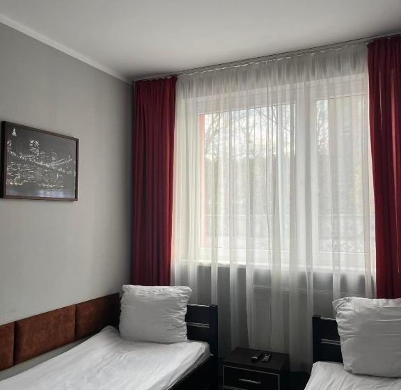 تختخواب و صبحانه Atmosfera