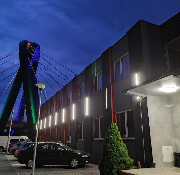 تختخواب و صبحانه Atmosfera