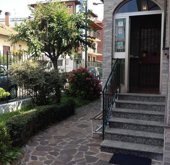 تختخواب و صبحانه Bed&Breakfast Milano