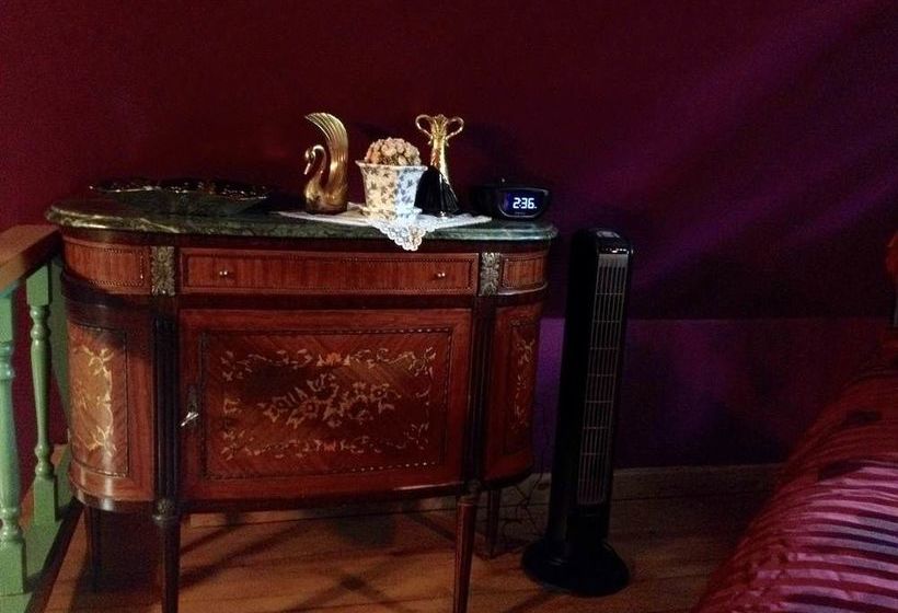 مبيت وإفطار Blue Crystal Hideaway