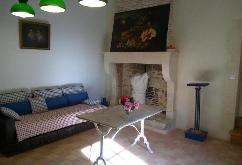 مبيت وإفطار Chateau De Champdolent