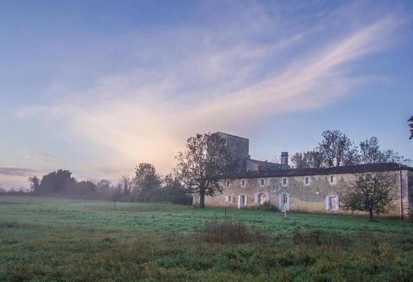 مبيت وإفطار Chateau De Champdolent