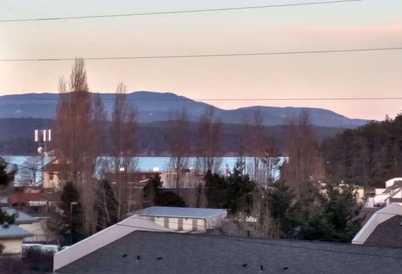 مبيت وإفطار Friday Harbor Grand