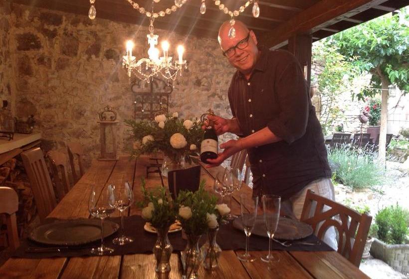 ベッドアンドブレックファースト La Maison Au Puits