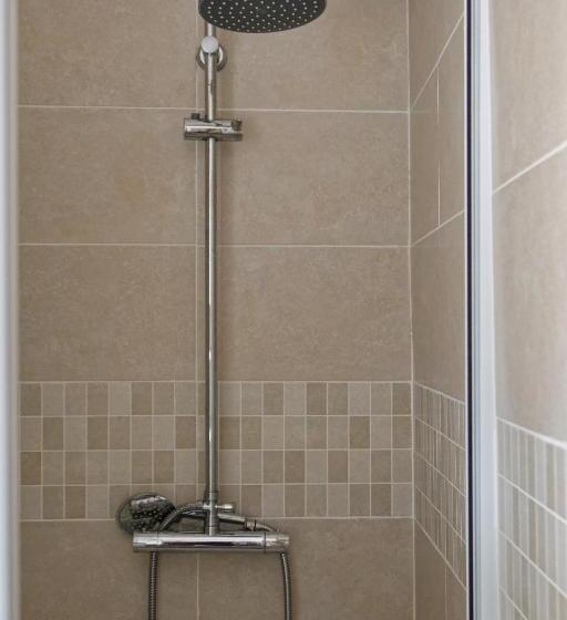 ベッドアンドブレックファースト Maison Rives   Village Du Livre De Montolieu