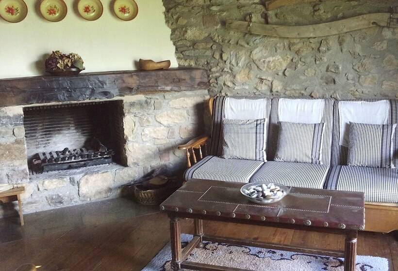 Casa Rural Paller I Cort Del Pairot