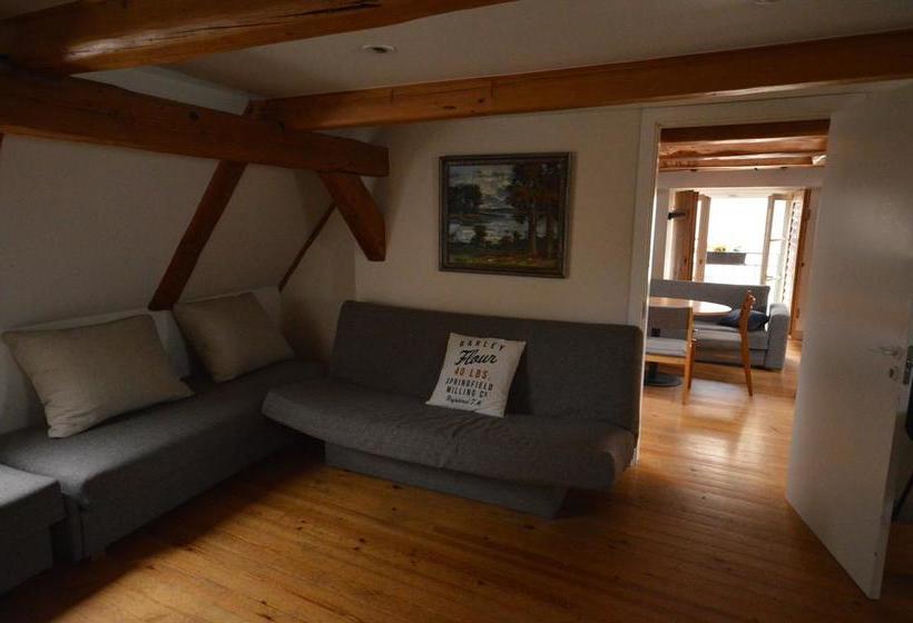 Doma Hostel