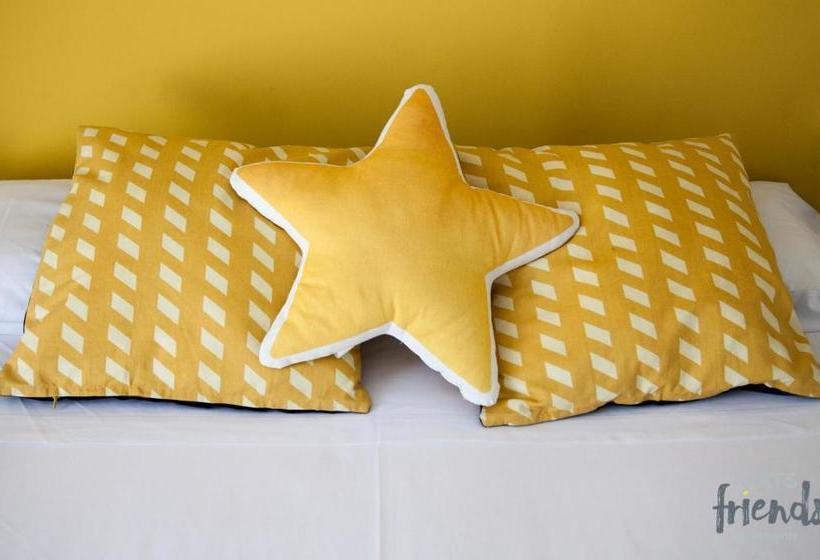 Flats Friends Torres Quart