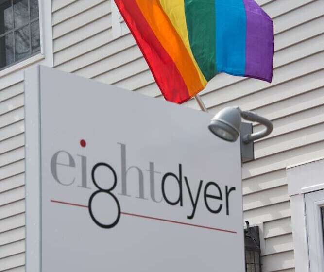 هتل 8 Dyer