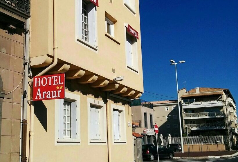 فندق Araur