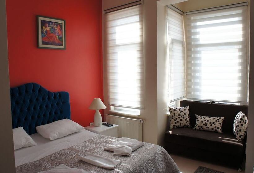 هتل Barba Rossa Residence