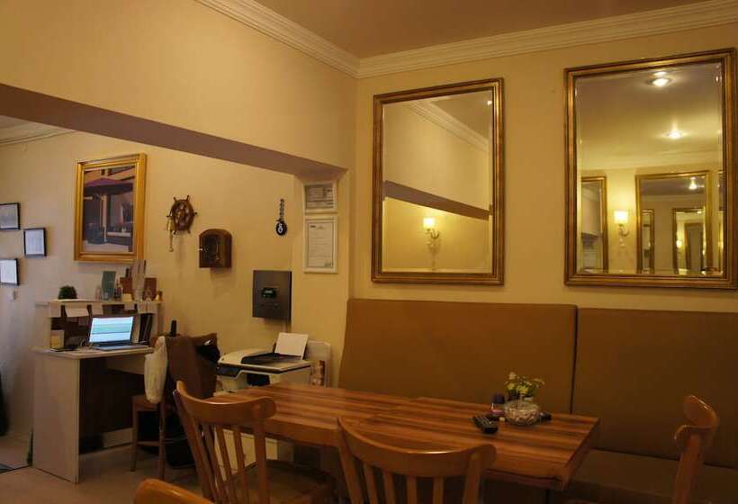 هتل Barba Rossa Residence